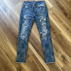 TOMGIRL American Eagle Outfitters Distressed Jeans